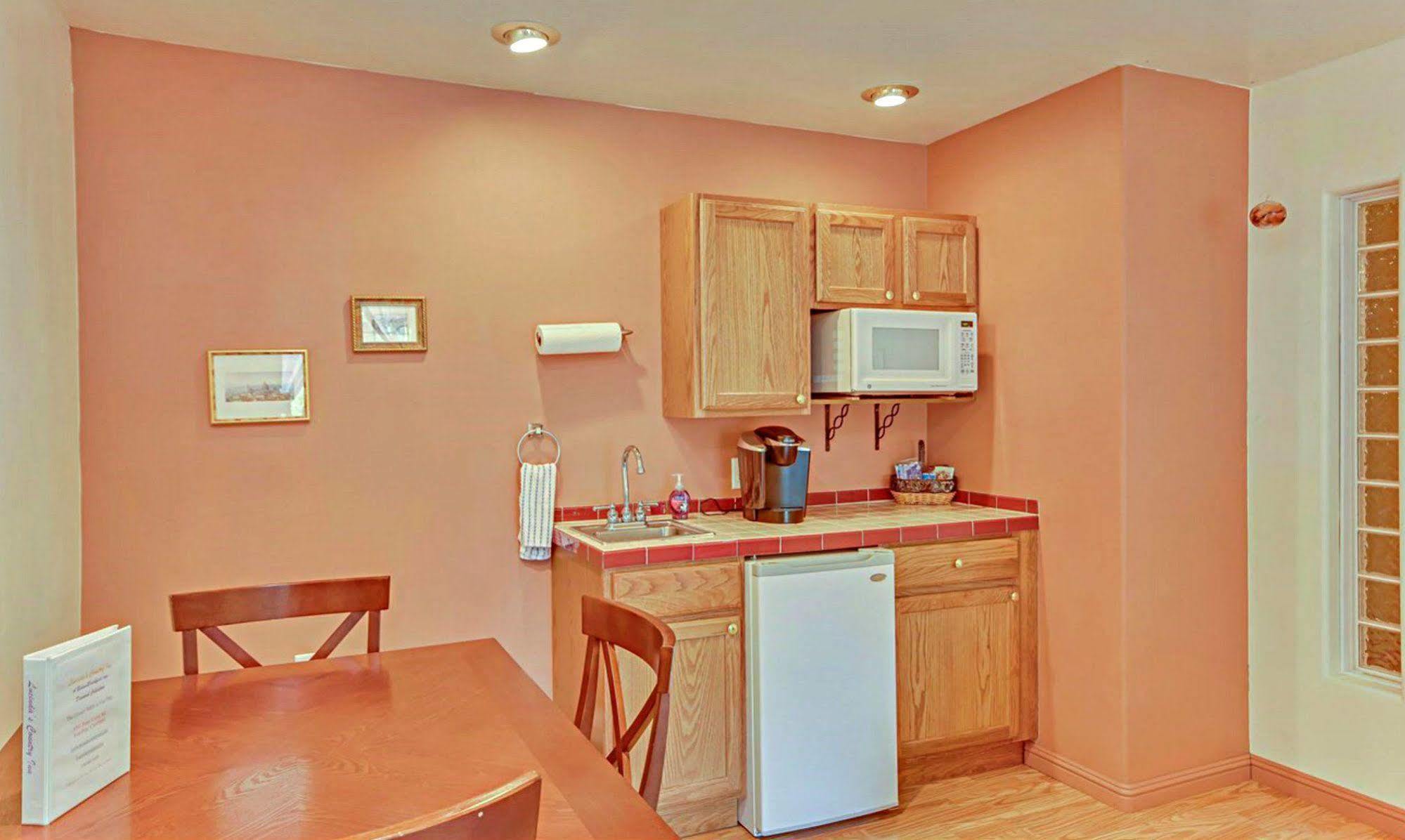 Lucinda'S Country Inn Somerset Екстер'єр фото